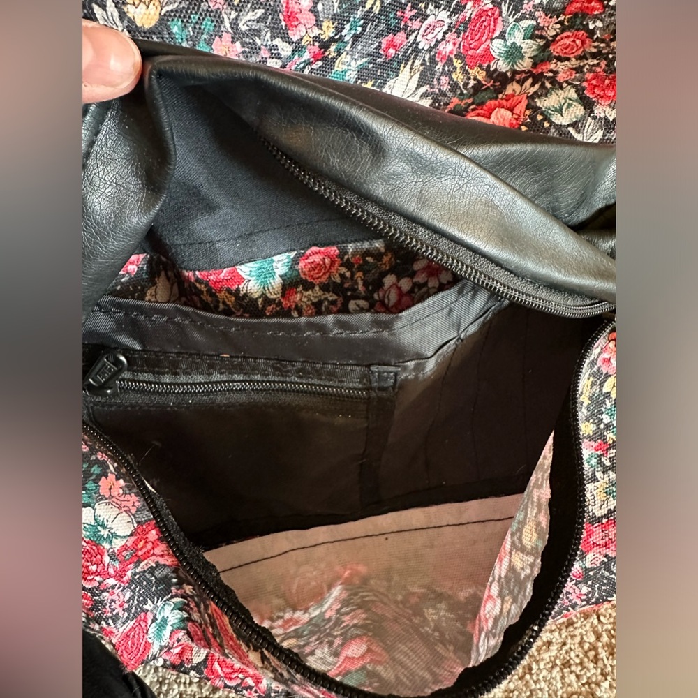 VANS Off The Wall Floral Canvas Backpack. Padded Back & Straps. - Picture 6 of 6